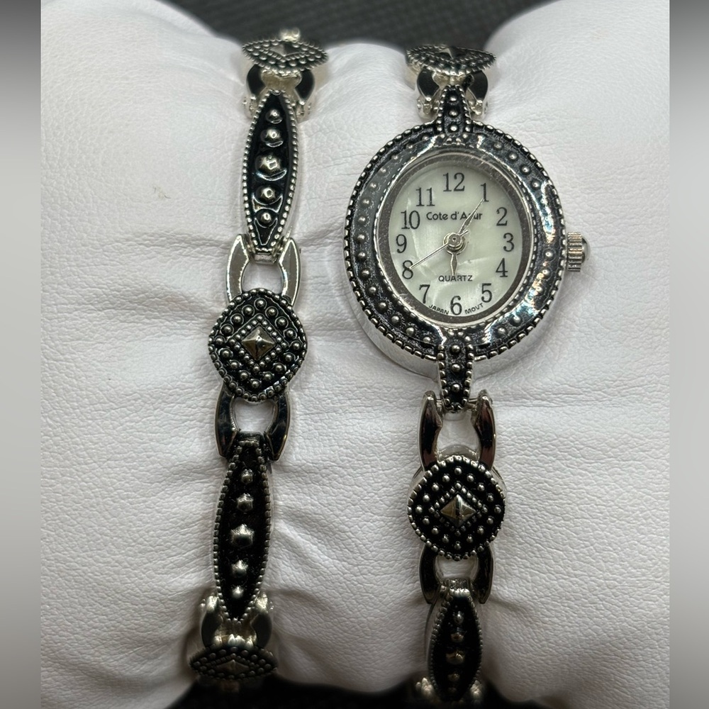 Cote d'Azur Silver Tone Bracelet & Dial Ladies Watch Sets New Battery! Analog